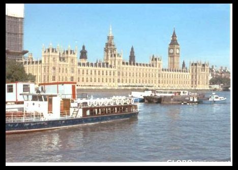 Postcard London - A Boatride on the Thames