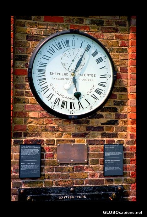 Postcard Greenwich clock, London