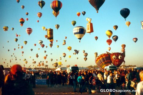 Postcard Albuquerque Balloon Fiesta begins