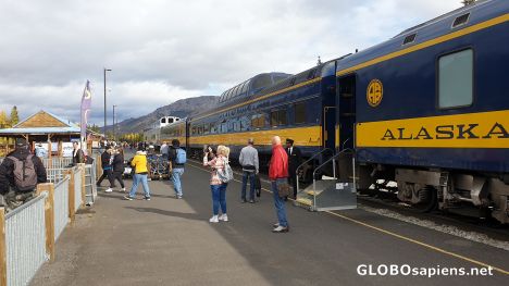 Alaska Railroad train at Denali station