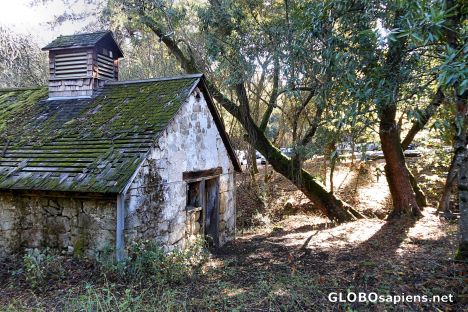 Postcard Carriage House, Wunderlich County Park
