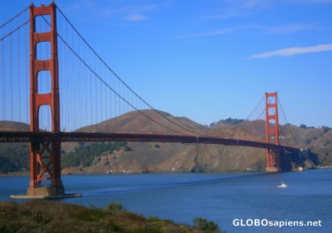Postcard Famous Golden Gate bridge
