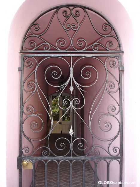 Postcard Charleston gate pink