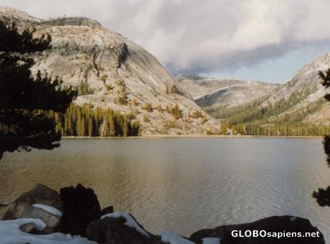 Postcard Lake in Yosemite