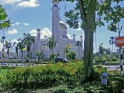 The Sultan Omar Ali Saifuddin Mosque