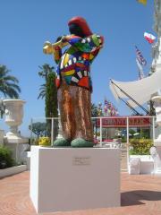 Miles Davis outside Hotel Negresco