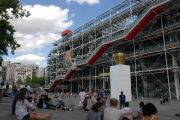 urban space of pompidou