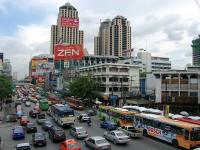 Shopping in Pratunam Market.