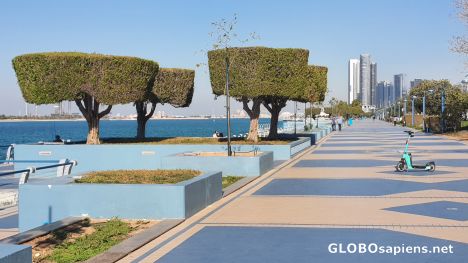 Postcard Abu Dhabi Cornish