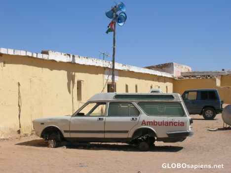 Postcard Ambulancia