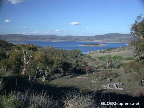 Postcard lake jindabyne