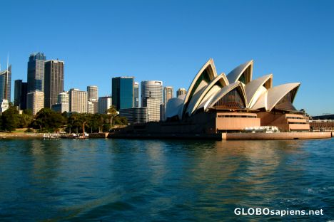 Postcard Sydney (AU) - the Opera House and Downtown