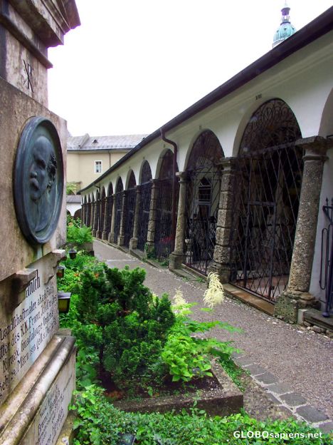 Postcard Surrounding arcades of St Peter's Graveyard