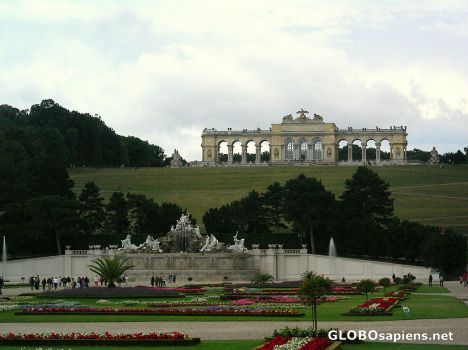 Postcard Gloriette and fountain