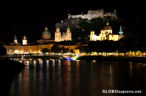 Salzburg (AT) - skyline by night