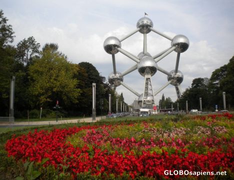 Postcard Spheres