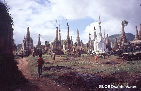 Postcard Indein Pagoda
