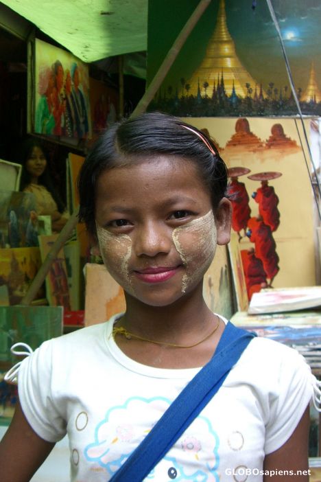 Ma Thazin Aung, a Wandering Vendor Girl