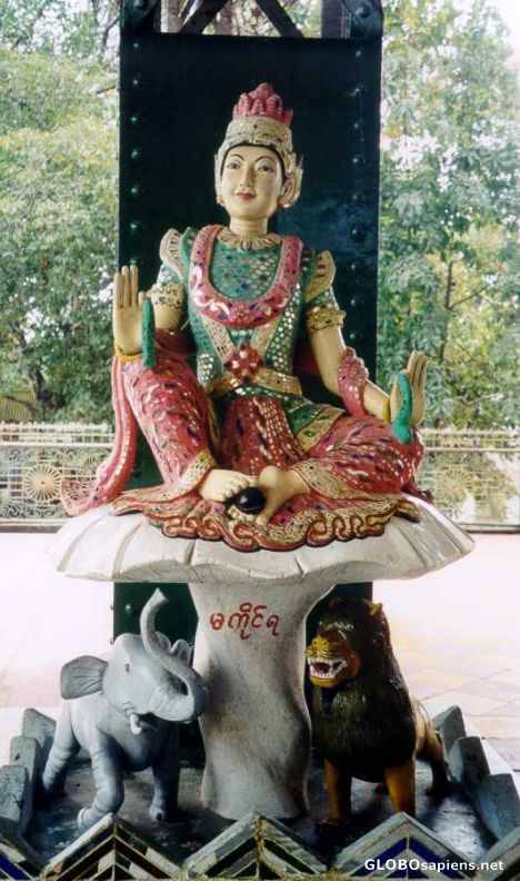 Postcard Nat Statue at the Bago Reclining Buddha