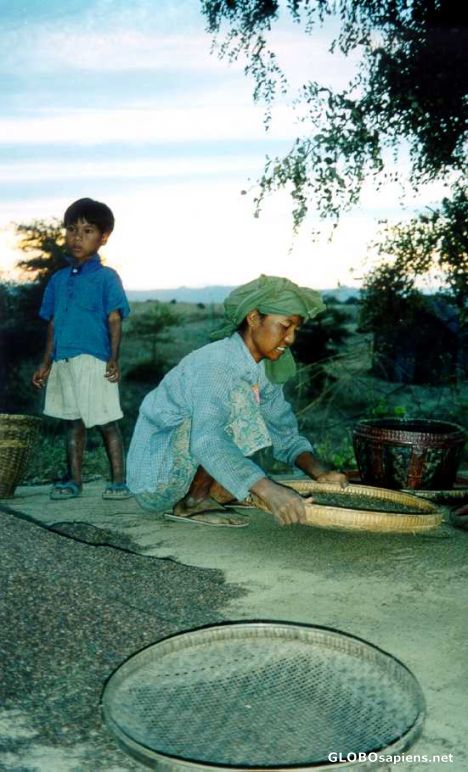 Postcard Village woman and child (Pagan)