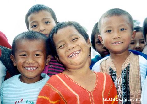 Postcard Burmese School Kids Near Phaung Daw Oo Pagoda
