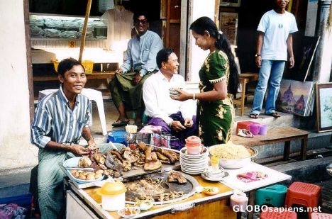 Postcard Rangoon's Bogyoke Zei (Scott Market)