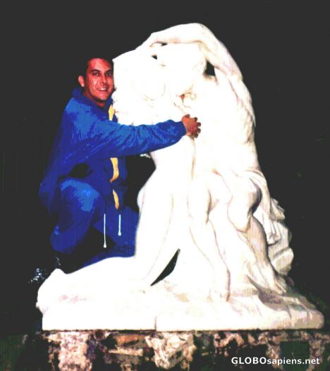 Postcard Threesome at the Lover's Fountain - watch my hands