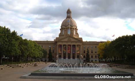 Postcard Legislative Building and grounds