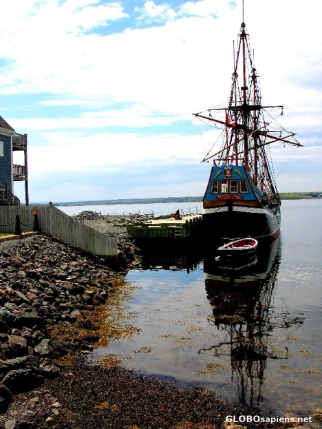 Postcard Pictou - Ship Hector