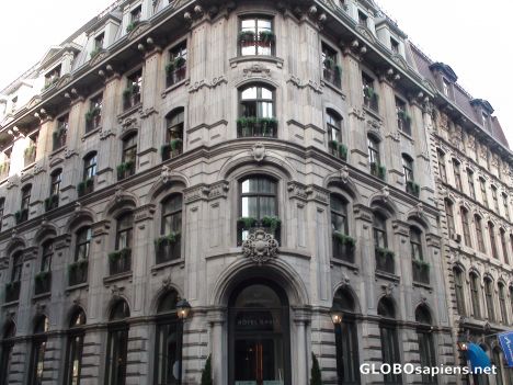 Postcard Old World Boutique Hotel in Montreal
