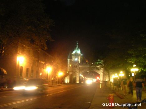 Postcard Quebec by night