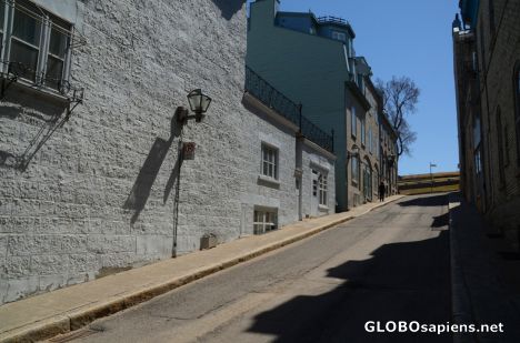 Postcard Quebec City (CA,QC) - a white house
