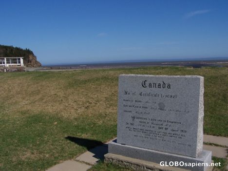 Postcard Monument to the first Woman Captain/North America