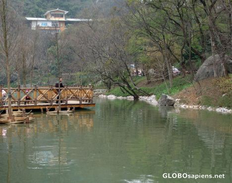 Postcard Guilin - By the Lake