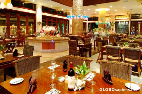 Postcard Lobby