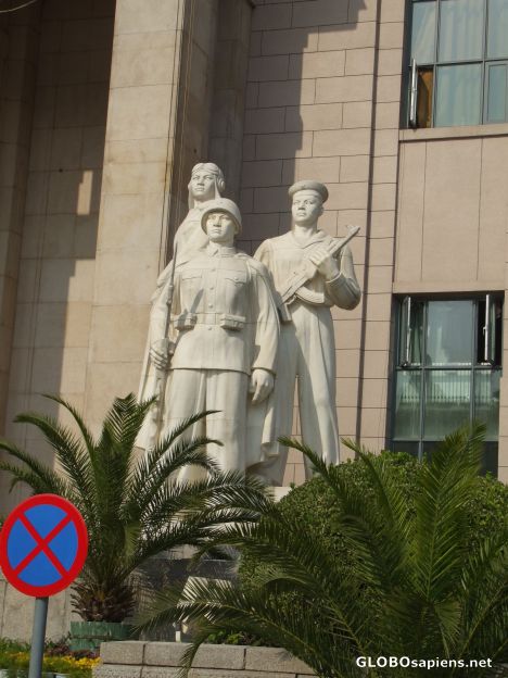 Postcard Patriotic Statue