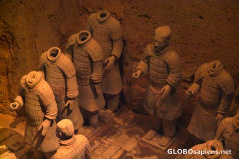 Postcard Lishan (CN) - Terracotta Army - some headless