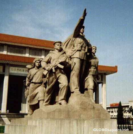 Postcard Statue of Mao