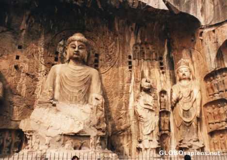 Postcard LARGEST BUDA IN LOGMEN GROTTOS