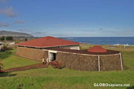Postcard Hanga Roa: Museo Sebastian Englert