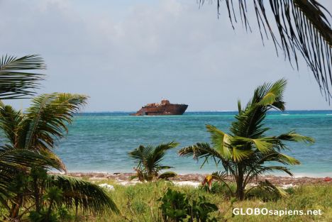 Postcard Wreck in San Andres Harbour