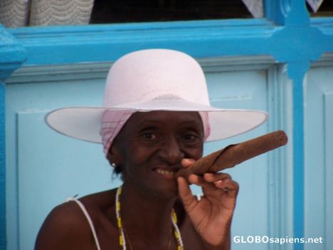 Postcard Mujer Cubana