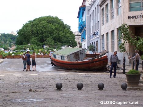 Postcard Barcas en la calle