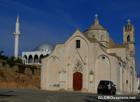 the church with the silent bell