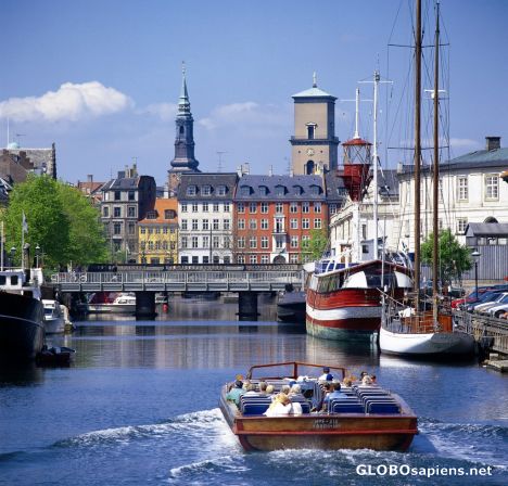 Postcard canal tour