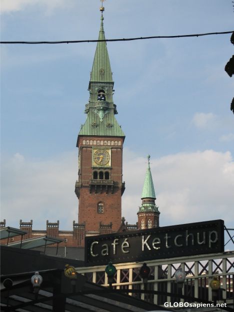 Postcard Cafe ketchup...