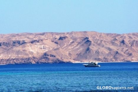 Postcard Land and sea near Abu Nuhas