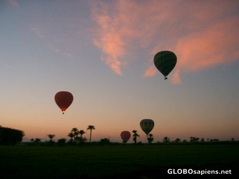 Postcard hotair ballon