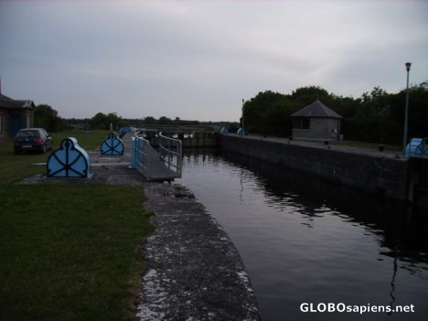 Postcard Victoria lock, Meelick - Ireland