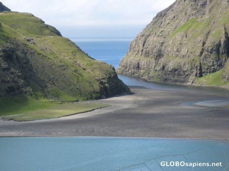 The lagoon, Saksun